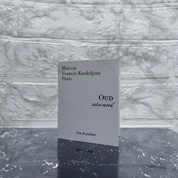 Maison Francis Kurkdjian OUD satin mood Sample - Picture 1 of 2